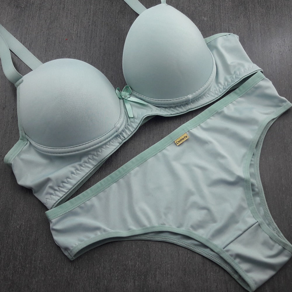 Conjunto Plus Size - Modelo Básico com Bojo e Arco para Suporte e Conforto