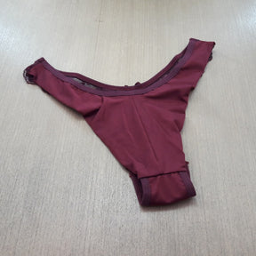 Tanga Fio Duplo - Detalhe Renda Sensual e Sofisticada