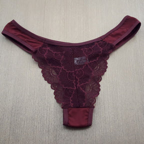 Calcinha Renda Frontal - Elegância e Conforto