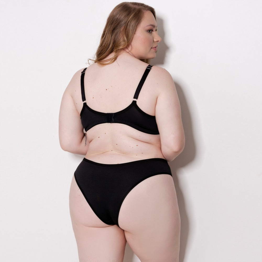 Conjunto Plus Size - Modelo Básico com Bojo e Arco para Suporte e Conforto