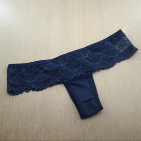 Tanga Fio Dental - Cintura Baixa Laterais em Renda