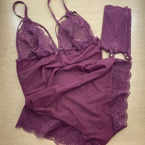 Body Tule - Design Sensual e Luvas de Renda dando Toque de Glamour