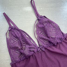 Body Tule - Design Sensual e Luvas de Renda dando Toque de Glamour