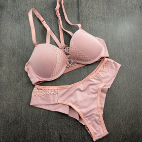 Conjunto Sensual - Com Bojo e Calcinha Fio Duplo