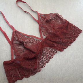 Sutiã de Renda - em Tule Transparente sem Bojo e Alças Reguláveis