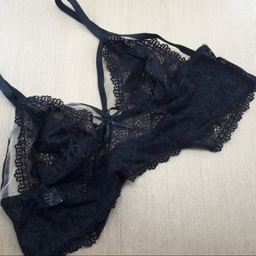 Sutiã de Renda - em Tule Transparente sem Bojo e Alças Reguláveis