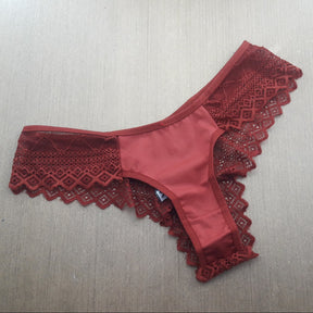 Calcinha Lisa - Com Renda Sofisticada e Sensual