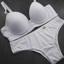 Conjunto Plus Size - Modelo Básico com Bojo e Arco para Suporte e Conforto