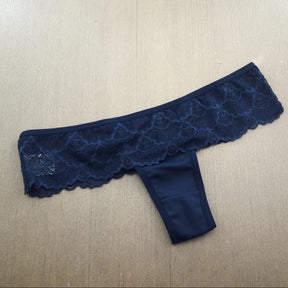 Tanga Fio Dental - Cintura Baixa Laterais em Renda