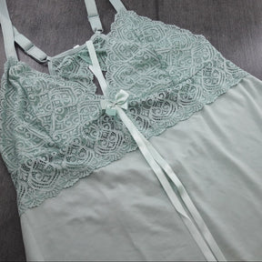 Camisola Plus Size - Microfibra de Poliéster Liso e Laço de Cetim
