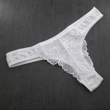 Calcinha Renda Frontal - Elegância e Conforto